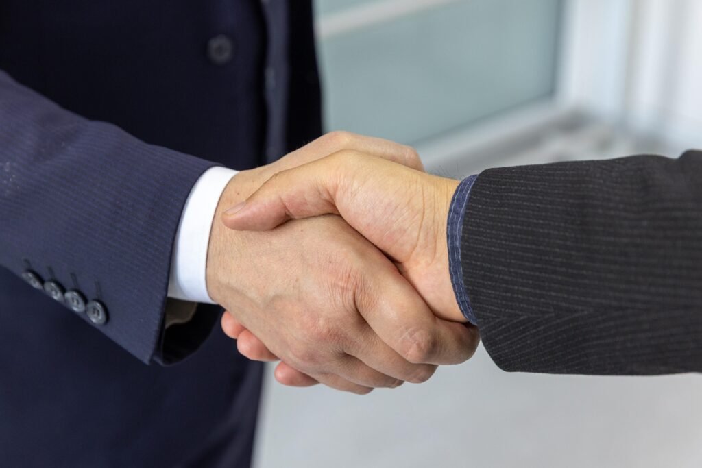 Différence entre un courtier en assurance et un conseiller indépendant en investissements